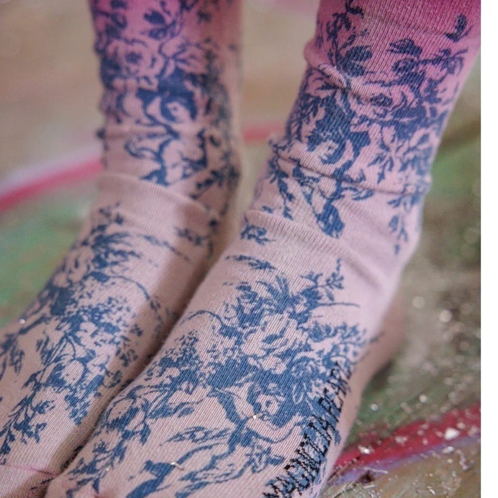 Magnolia Pearl Floral Cherub Toile Print Pink Crew Socks Pink Blue NWT